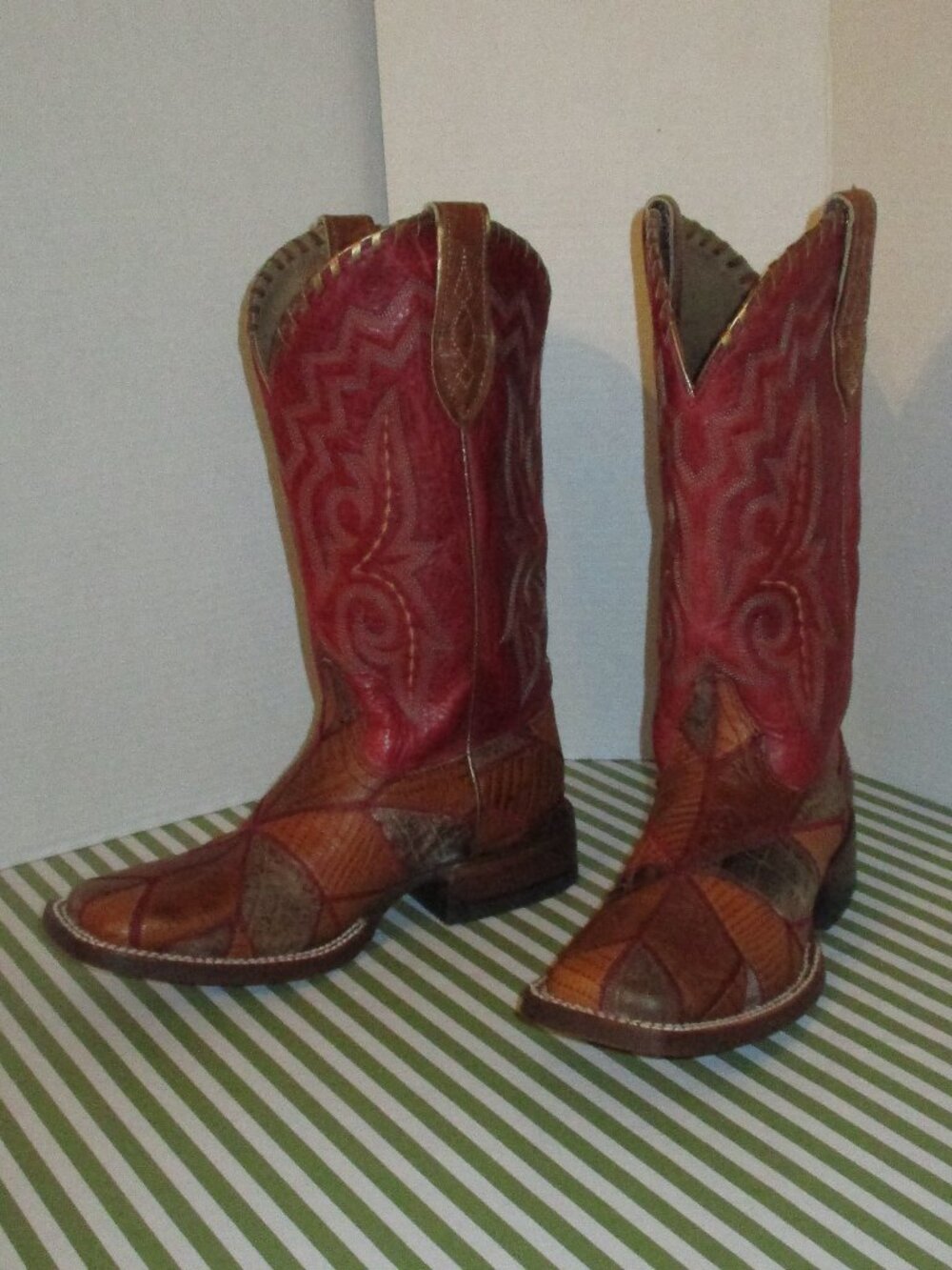 Ariat Western Boots - Picture 12 of 12